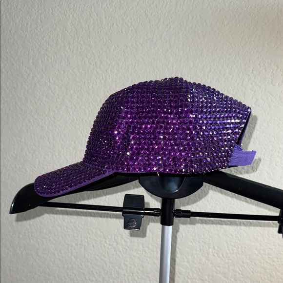 3 Sparkling Multicolor Rhinestone Caps - Picture 5 of 16